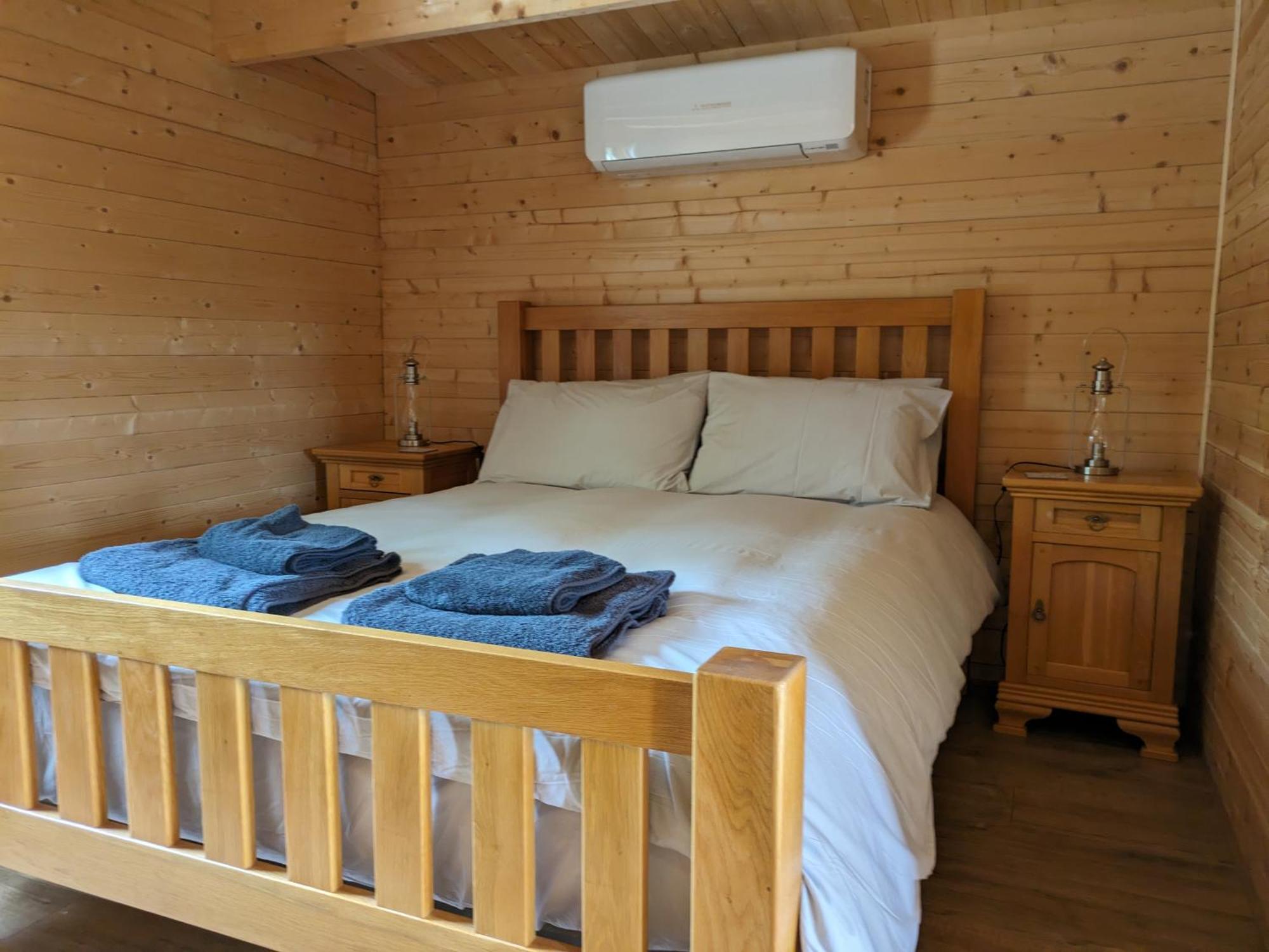 Cosy Cabin Stock Exterior foto